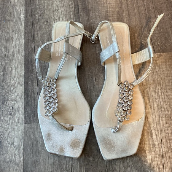 Pedro Garcia
Leather Crystal Embellishments T-Strap Sandals
Women's Size 39 - Picture 6 of 8